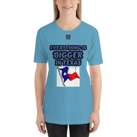 Short-sleeve unisex t-shirt "20102-0051 Everything Is Bigger In Texas (Black Logo)"